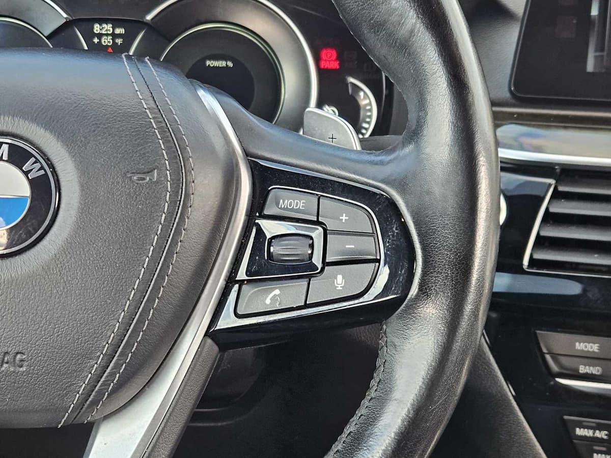 2018 BMW 530e iPerformance - Image 27