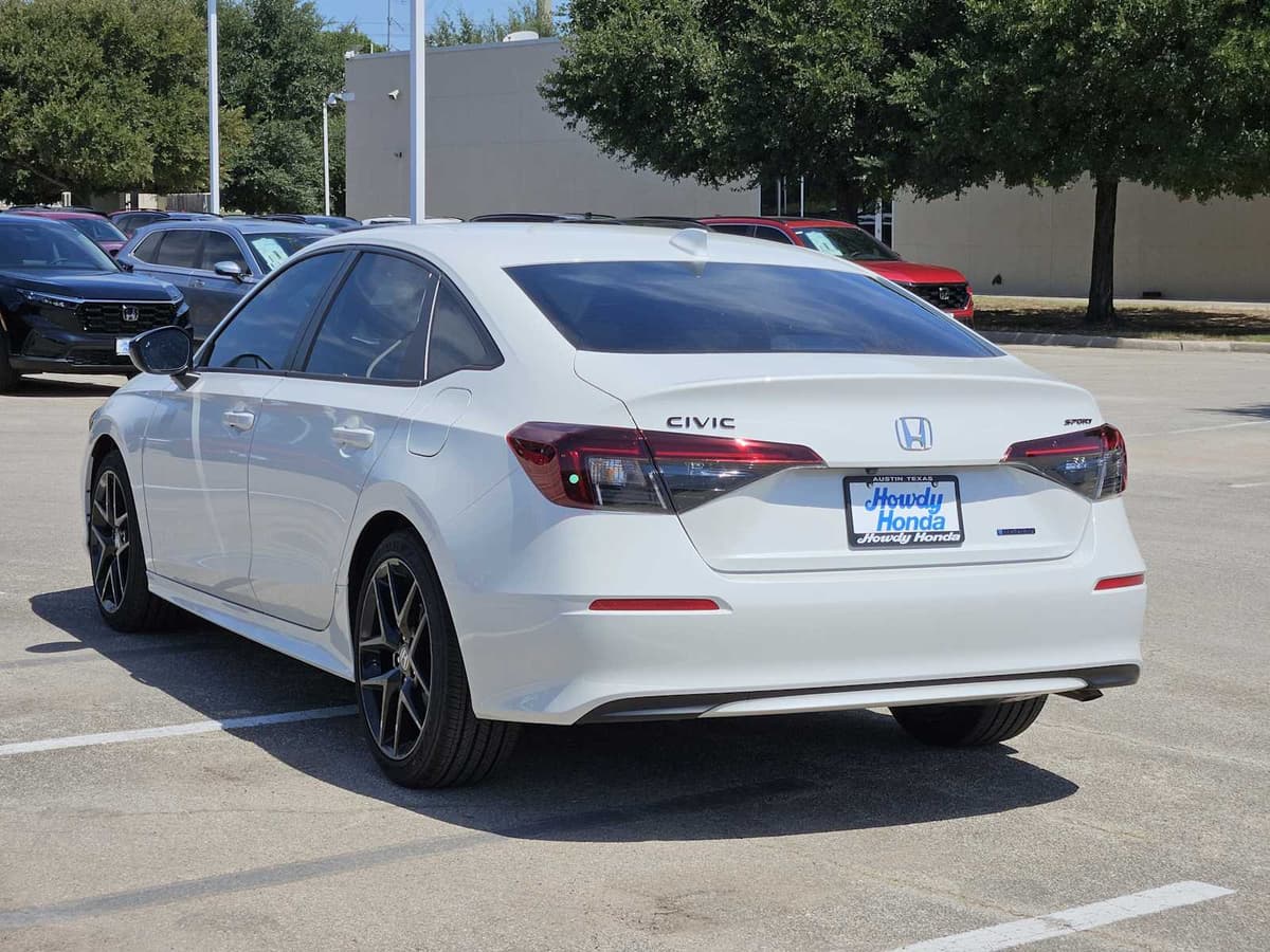 2026 Honda Civic Hybrid - Image 6