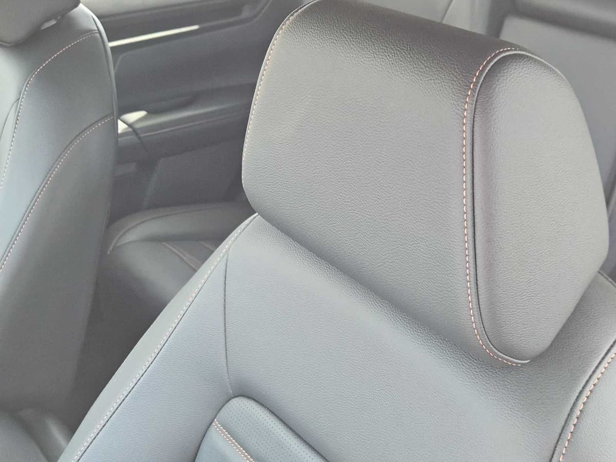 2026 Honda CR-V Hybrid - Image 15