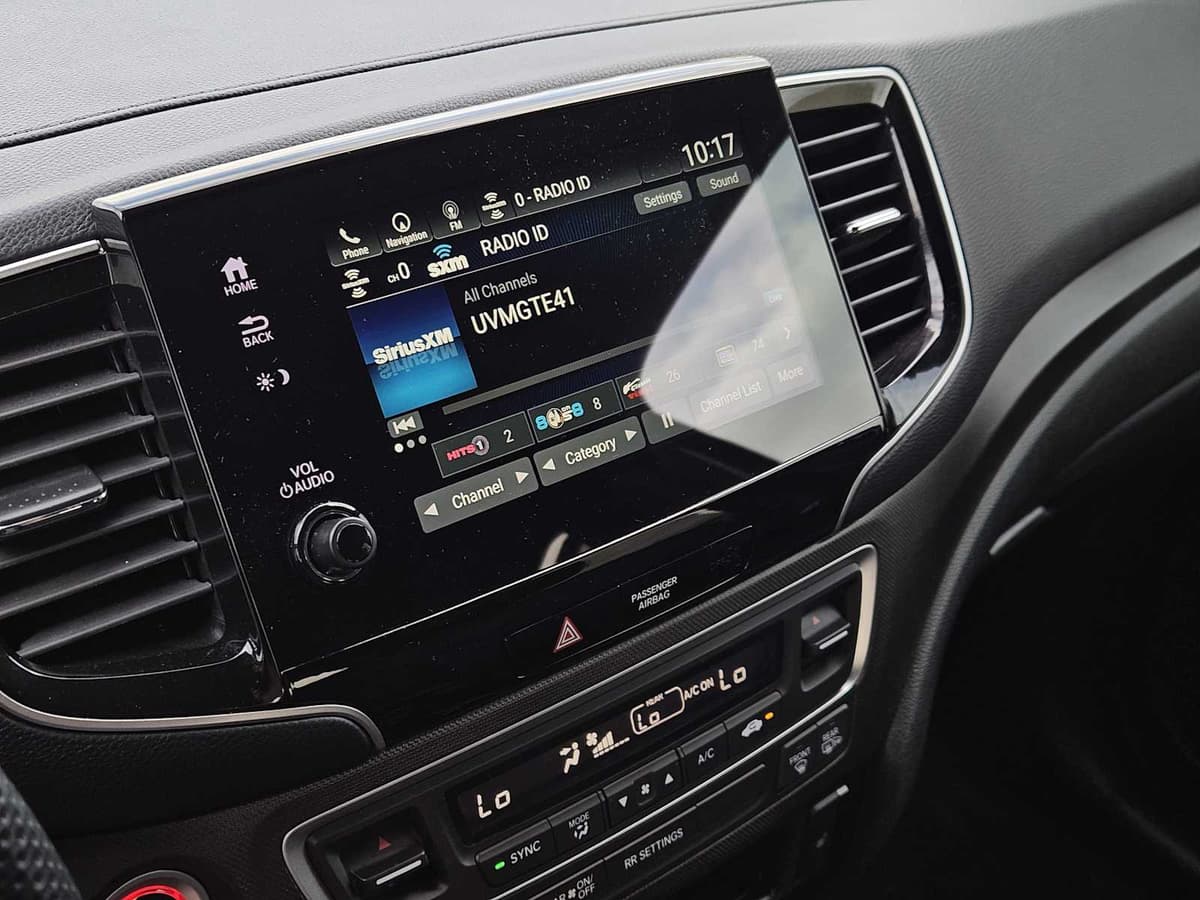 2024 Honda Passport - Image 17