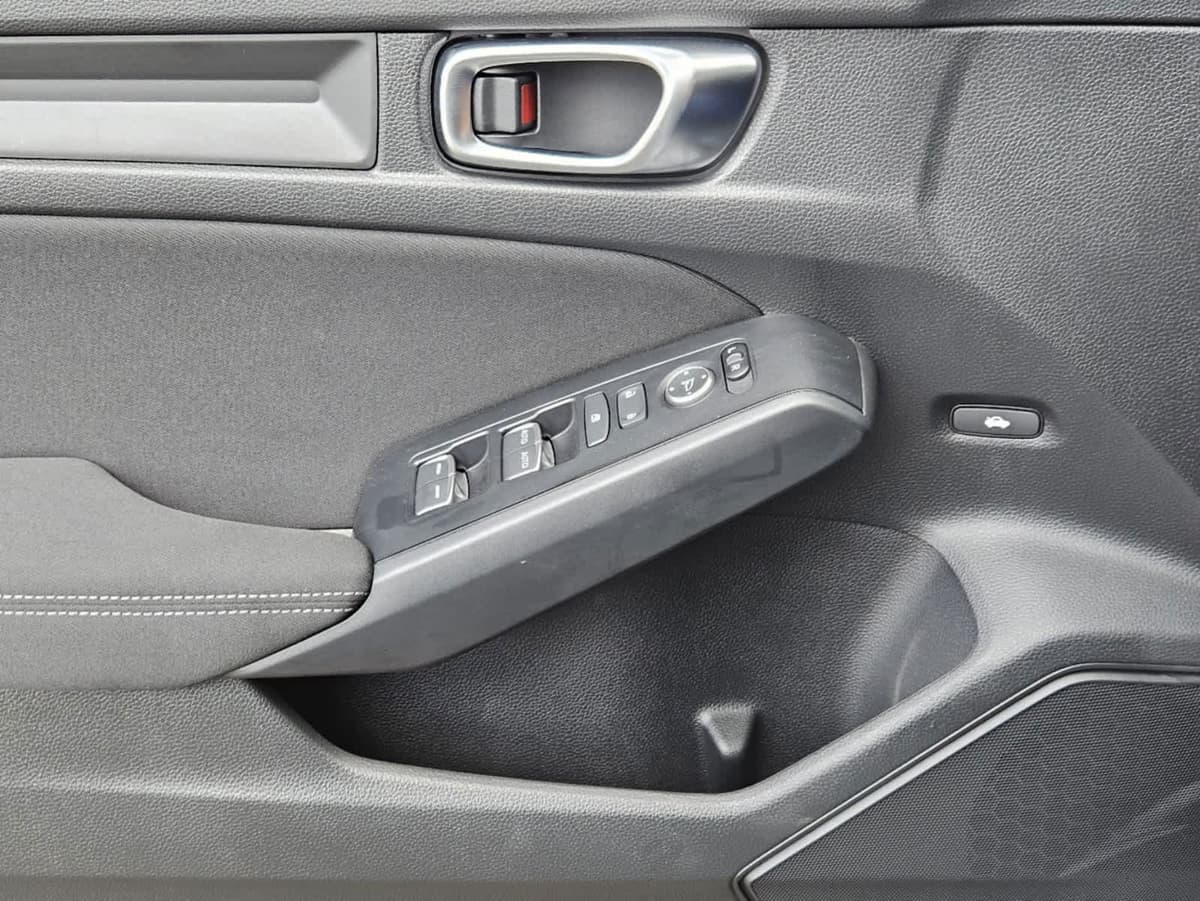 2026 Honda Civic - Image 17