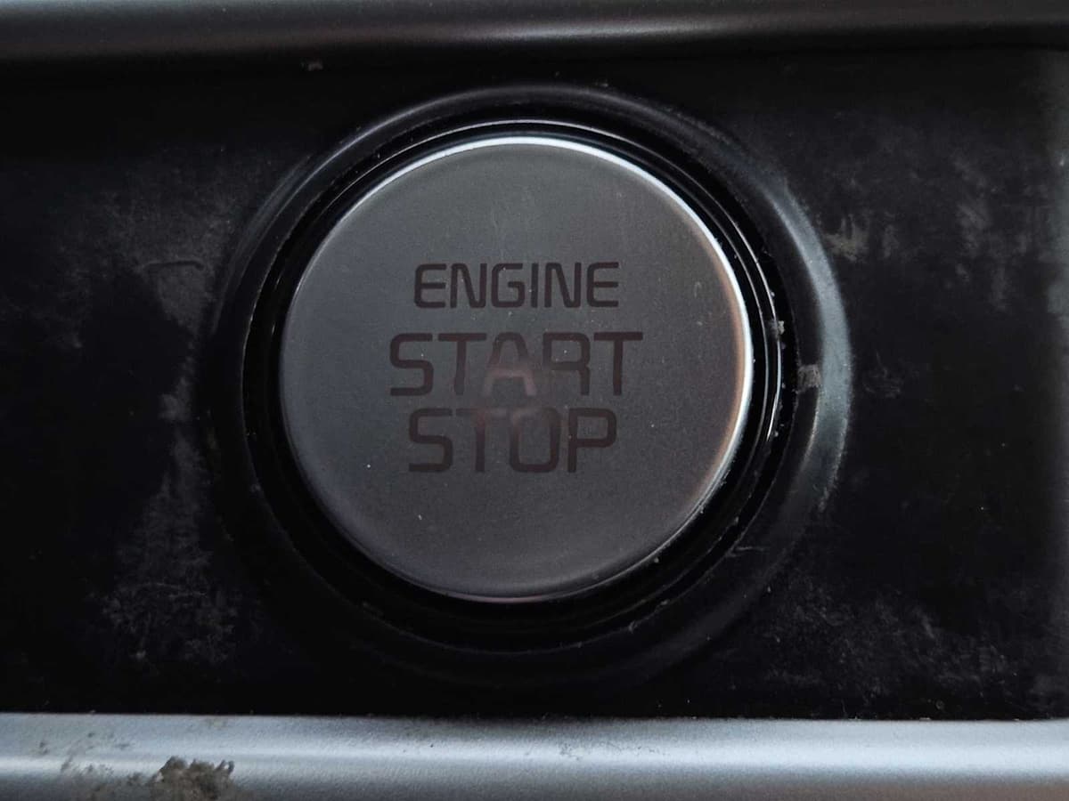 2022 Kia K5 - Image 21