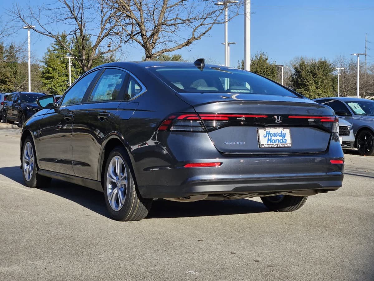 2025 Honda Accord - Image 6