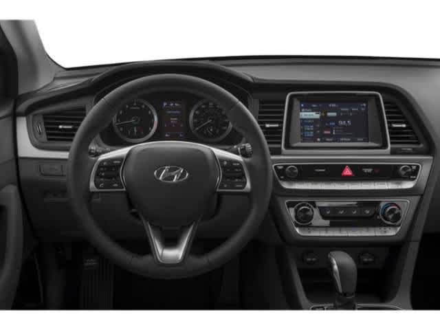 2018 Hyundai Sonata - Image 10