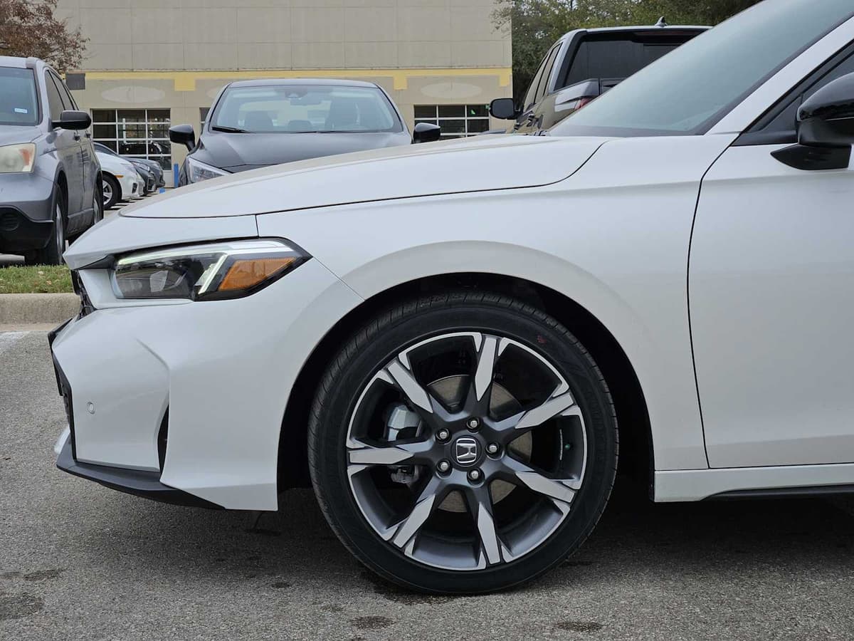 2026 Honda Civic Hybrid - Image 7