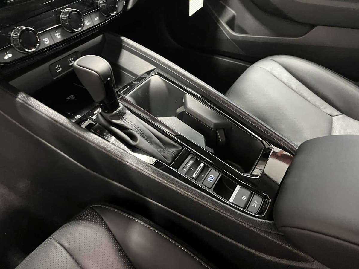 2026 Honda Accord Hybrid - Image 17