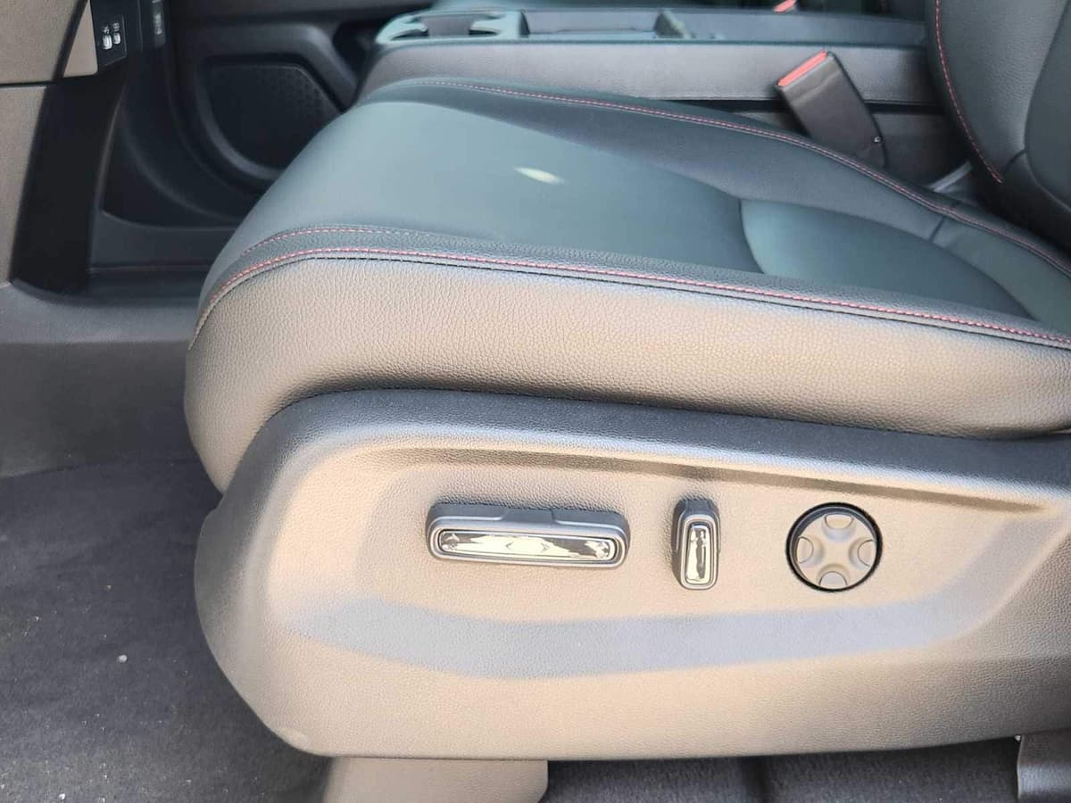 2026 Honda Odyssey - Image 19