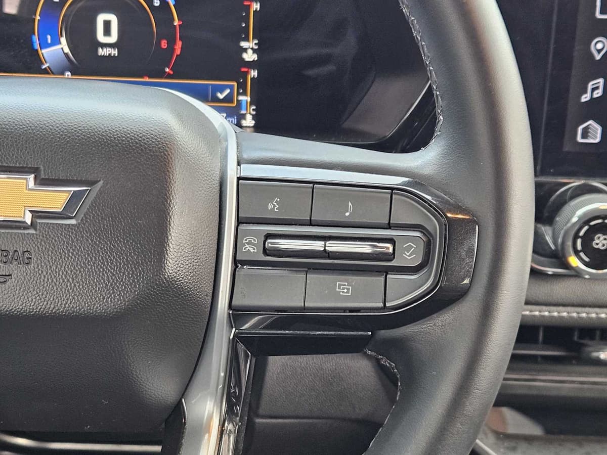 2023 Chevrolet Colorado - Image 27