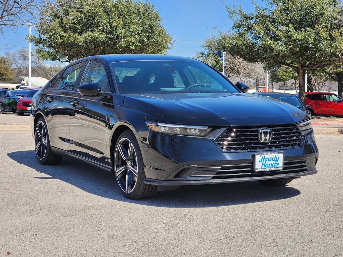 2026 Honda Accord Hybrid - Image 3