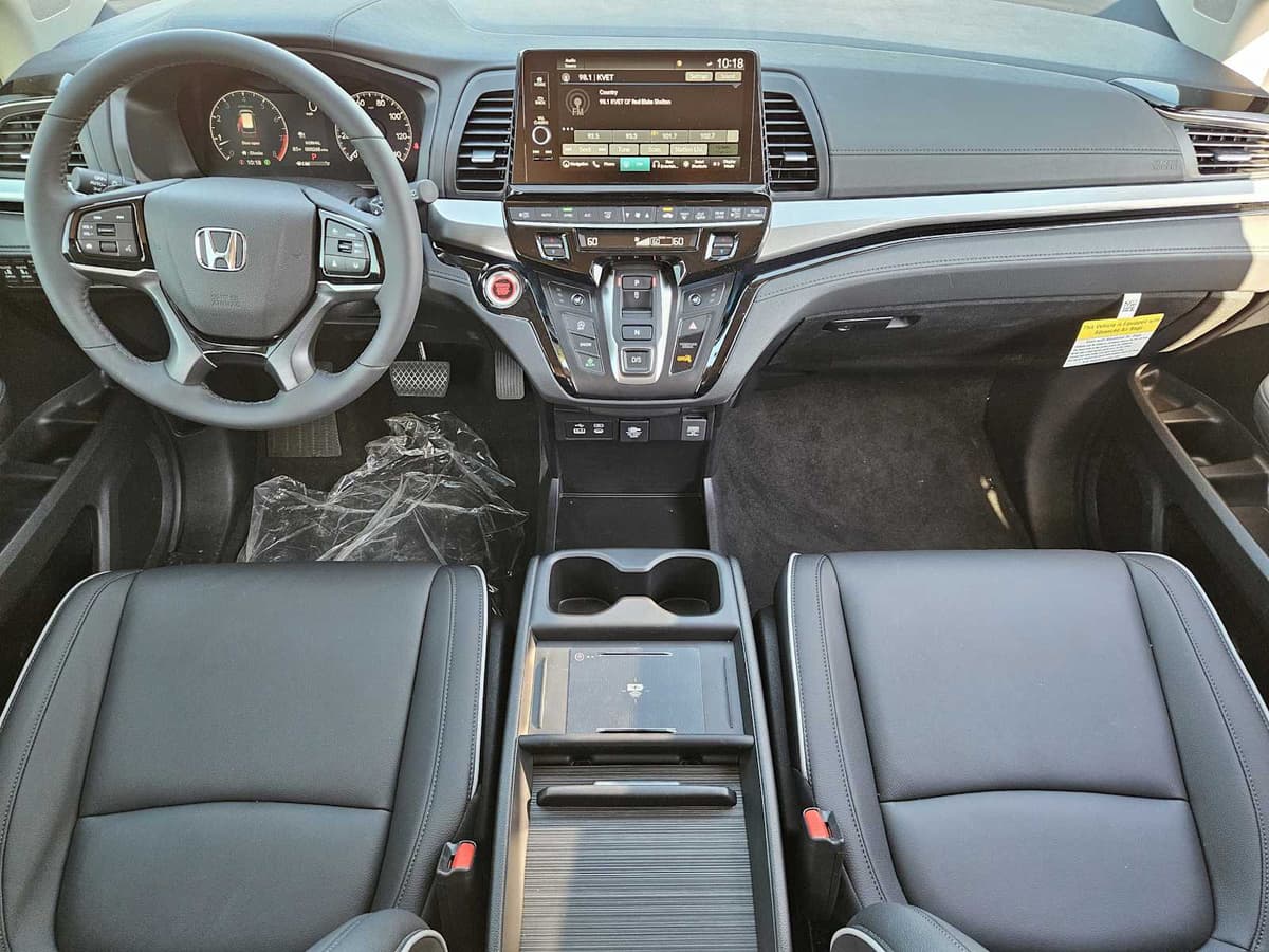 2026 Honda Odyssey - Image 21
