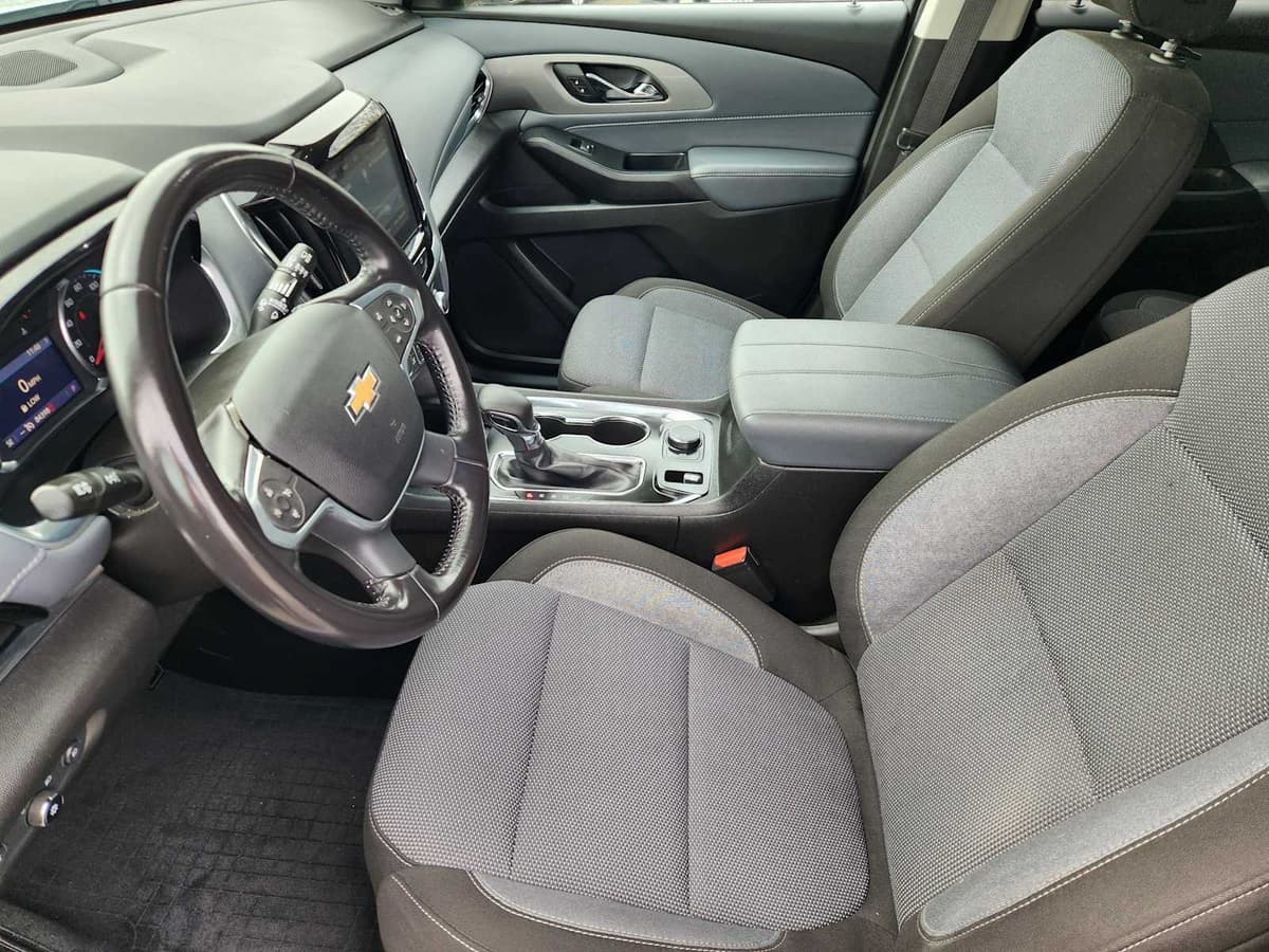 2021 Chevrolet Traverse - Image 13