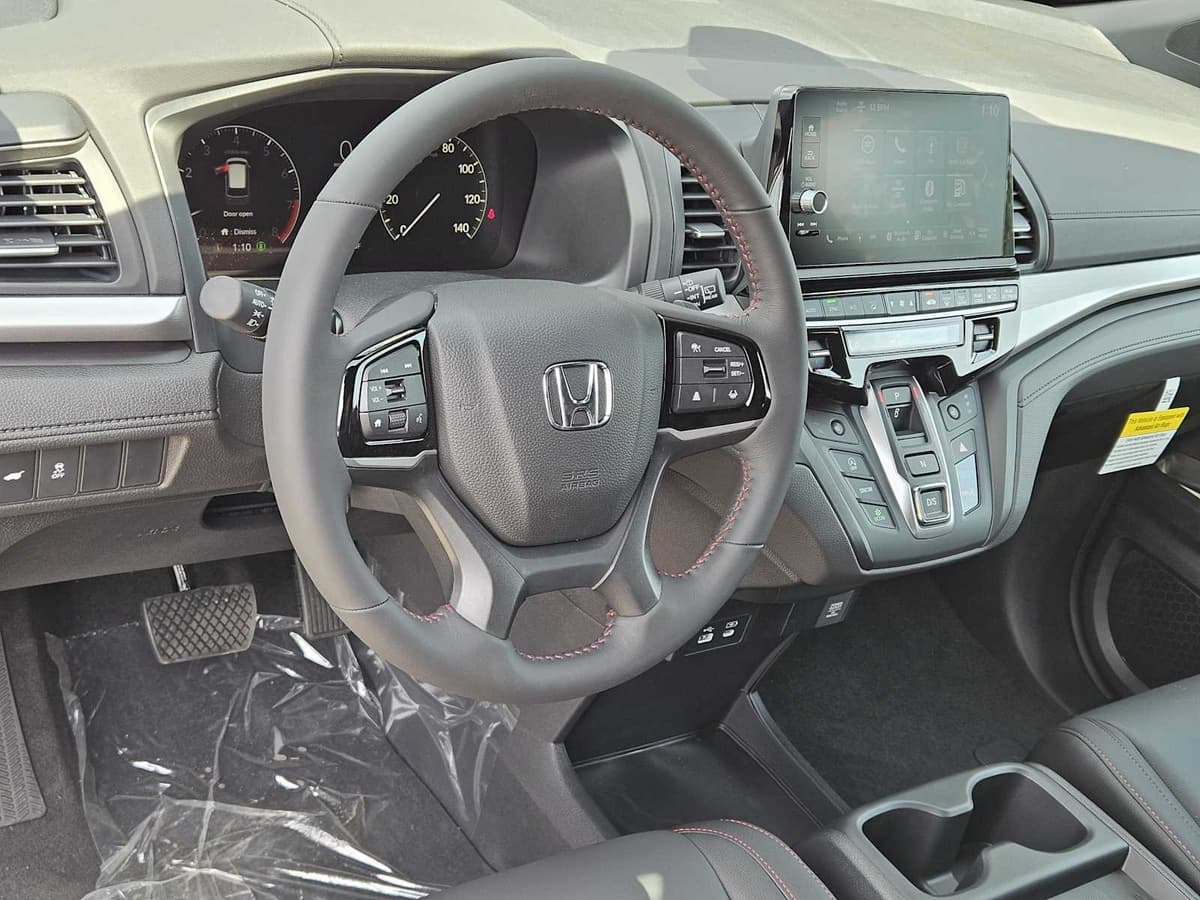 2026 Honda Odyssey - Image 2