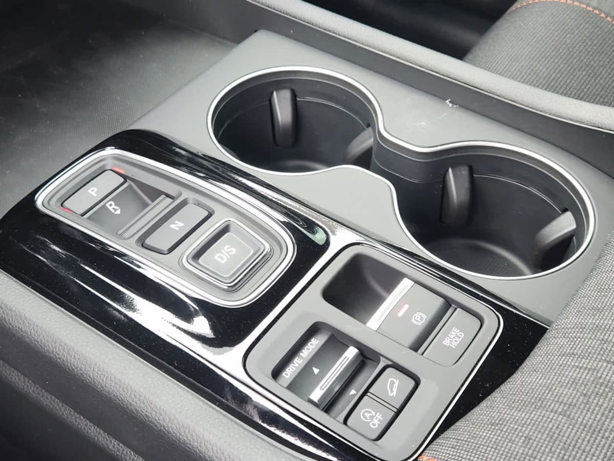 2025 Honda Pilot - Image 16