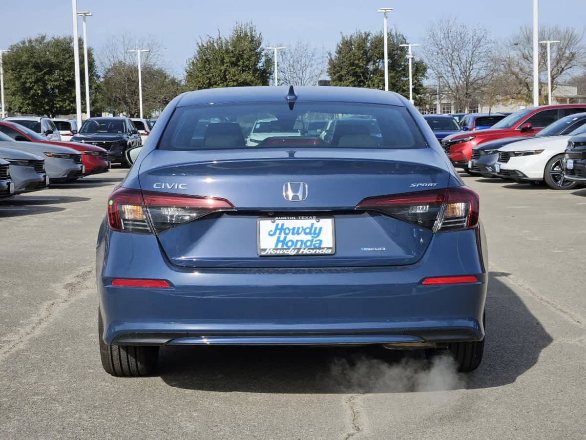 2025 Honda Civic Hybrid - Image 5