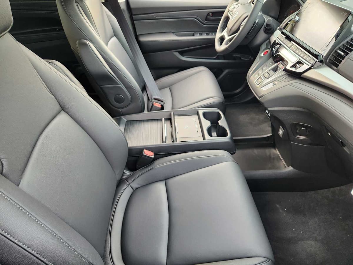 2026 Honda Odyssey - Image 11