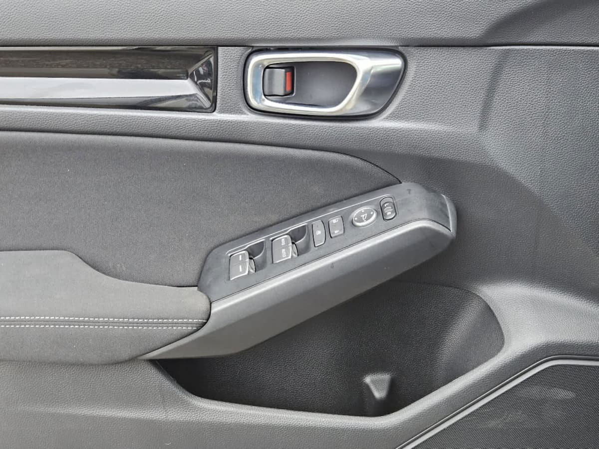 2026 Honda Civic Hybrid - Image 18