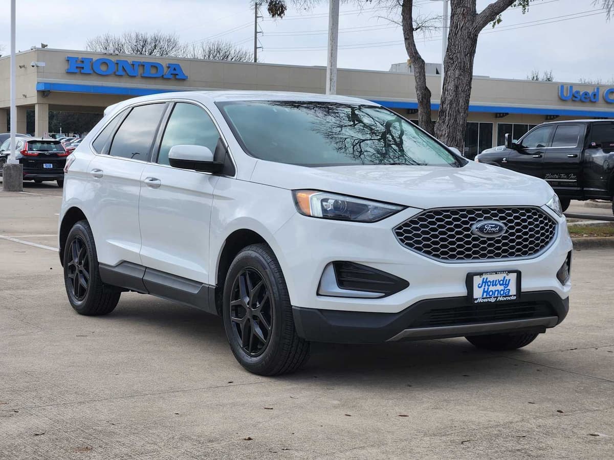 2024 Ford Edge - Image 3