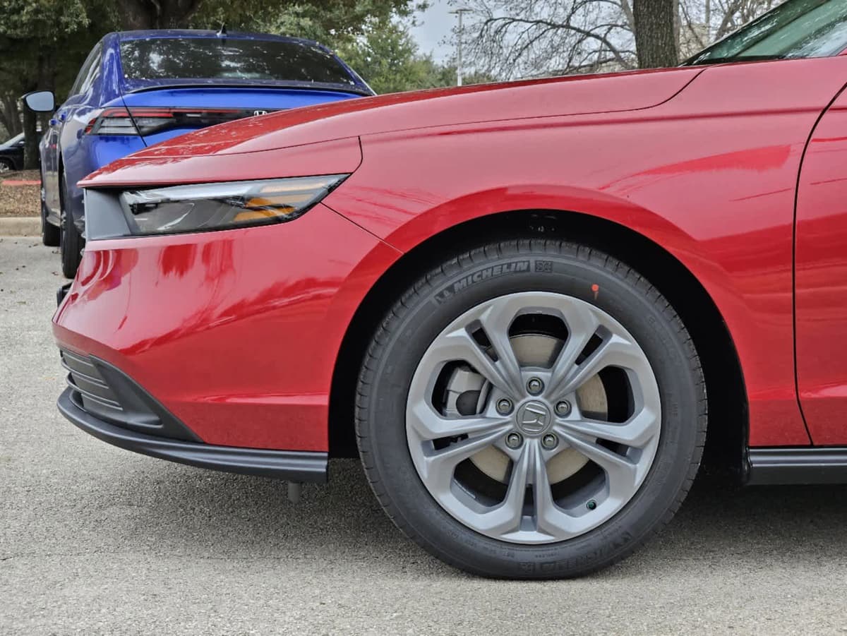 2025 Honda Accord - Image 8