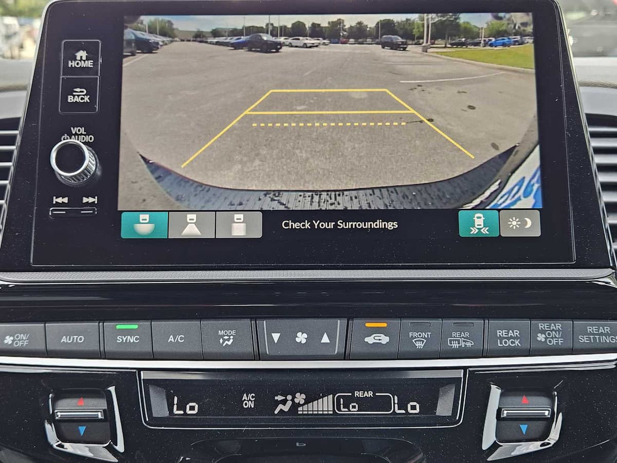 2026 Honda Odyssey - Image 15