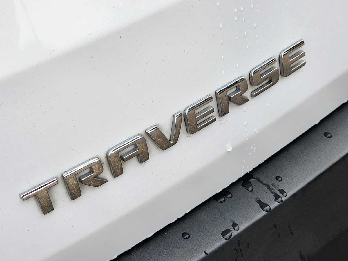2021 Chevrolet Traverse - Image 12