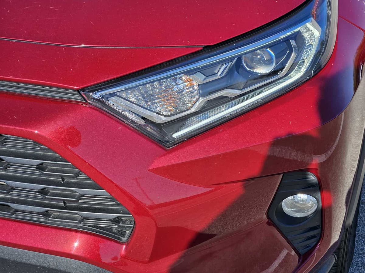 2021 Toyota RAV4 - Image 7