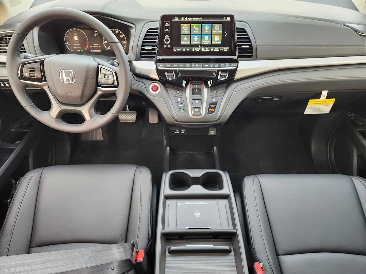 2026 Honda Odyssey - Image 21