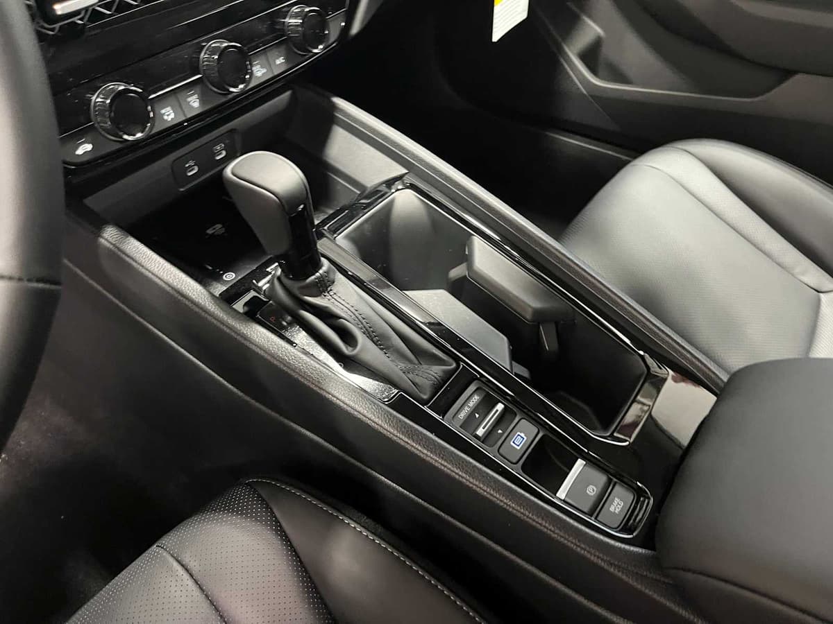 2026 Honda Accord Hybrid - Image 17