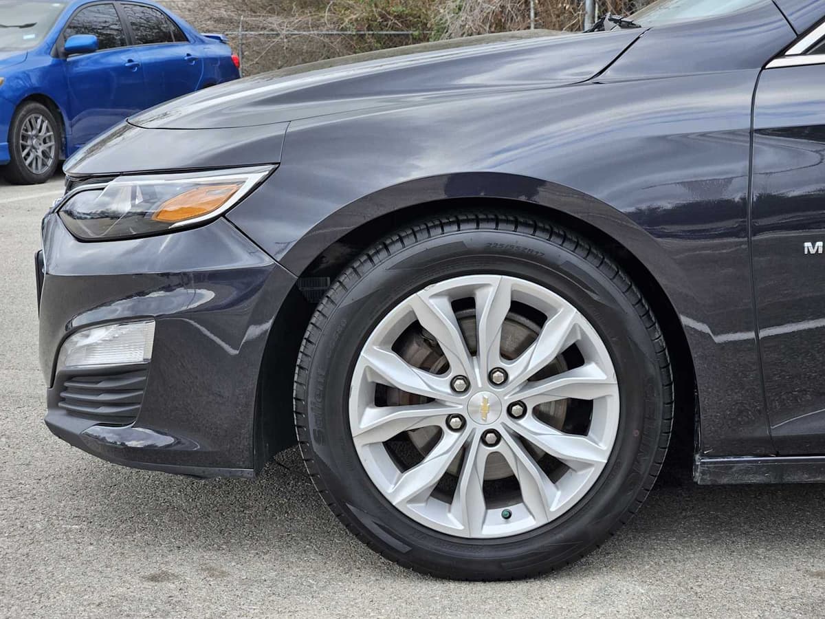 2023 Chevrolet Malibu - Image 8
