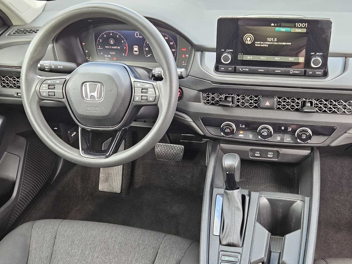 2023 Honda Accord - Image 24