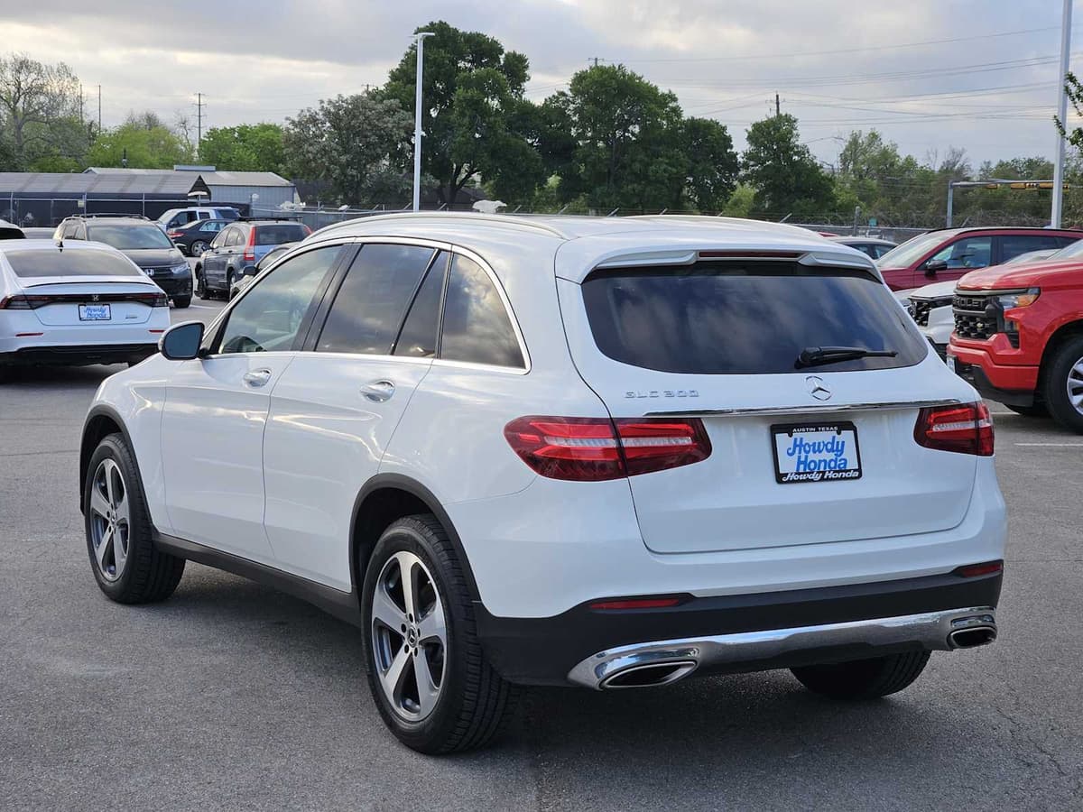 2017 Mercedes-Benz GLC 300 - Image 5