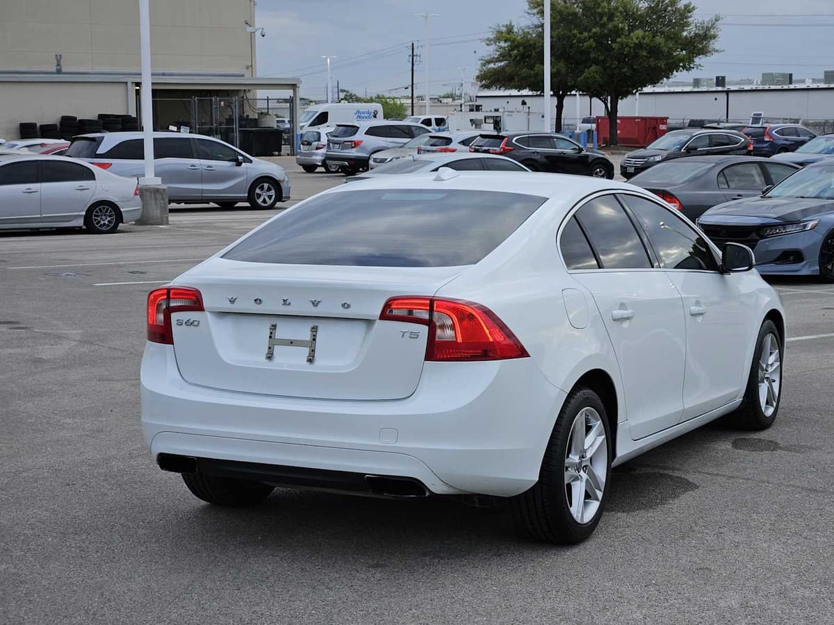 2015 Volvo S60 - Image 6