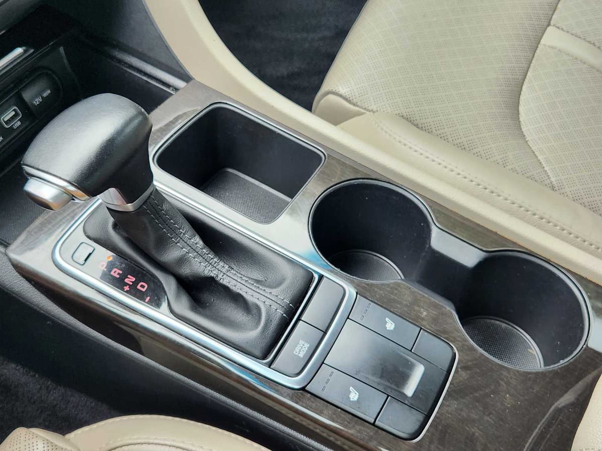 2018 Kia Optima - Image 20
