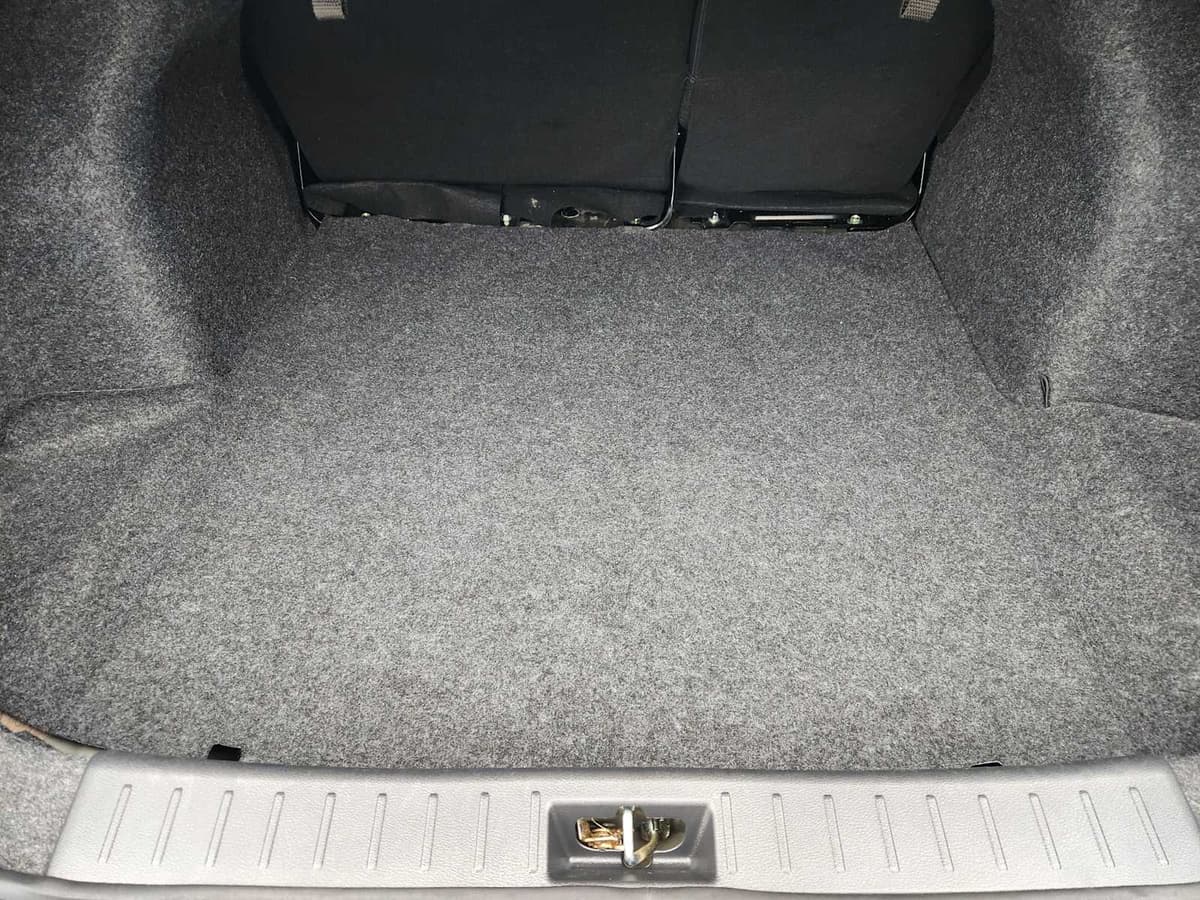2024 Nissan Versa - Image 32