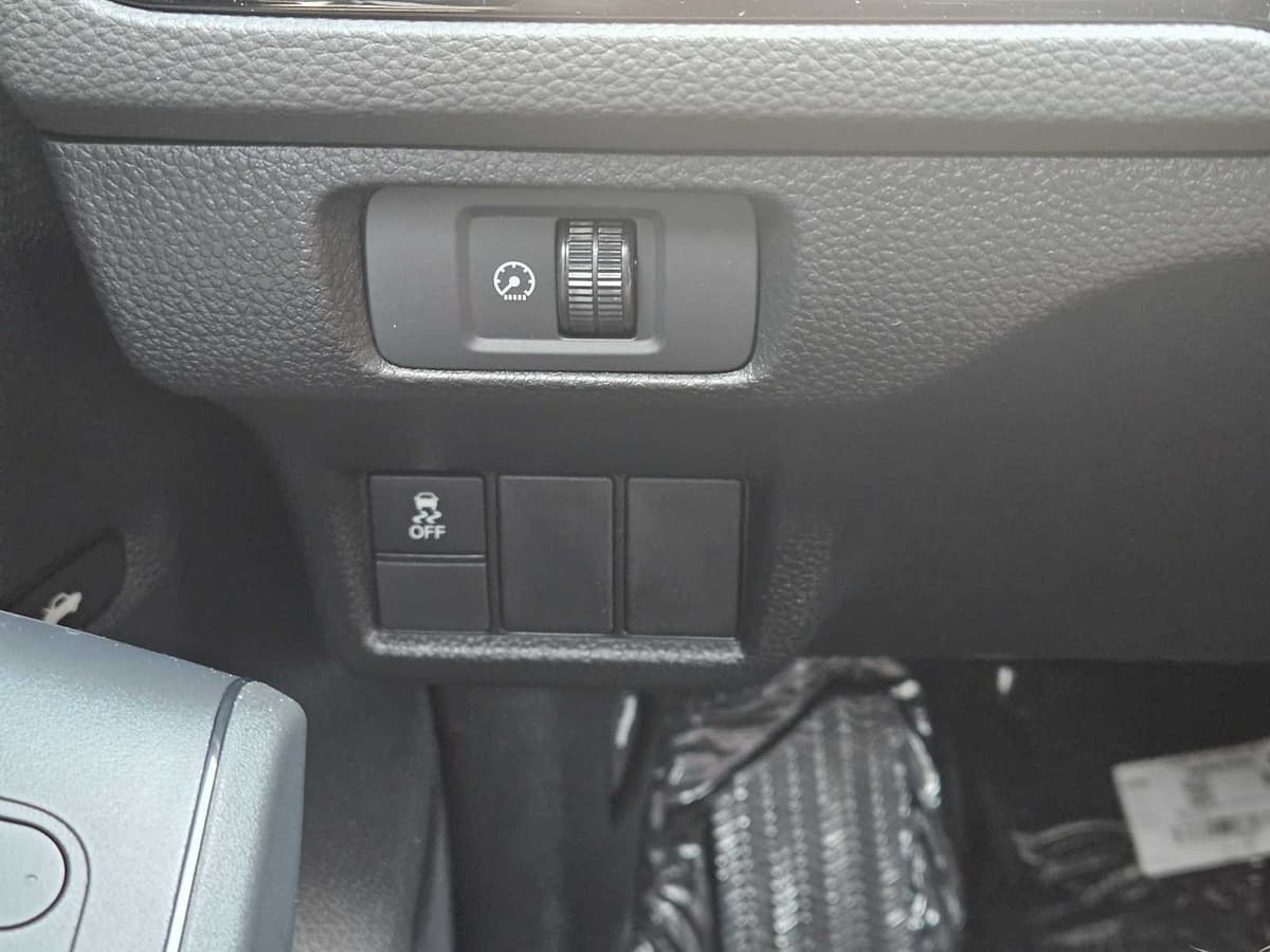 2026 Honda Civic Hybrid - Image 17