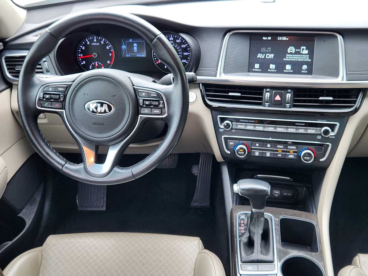 2018 Kia Optima - Image 26