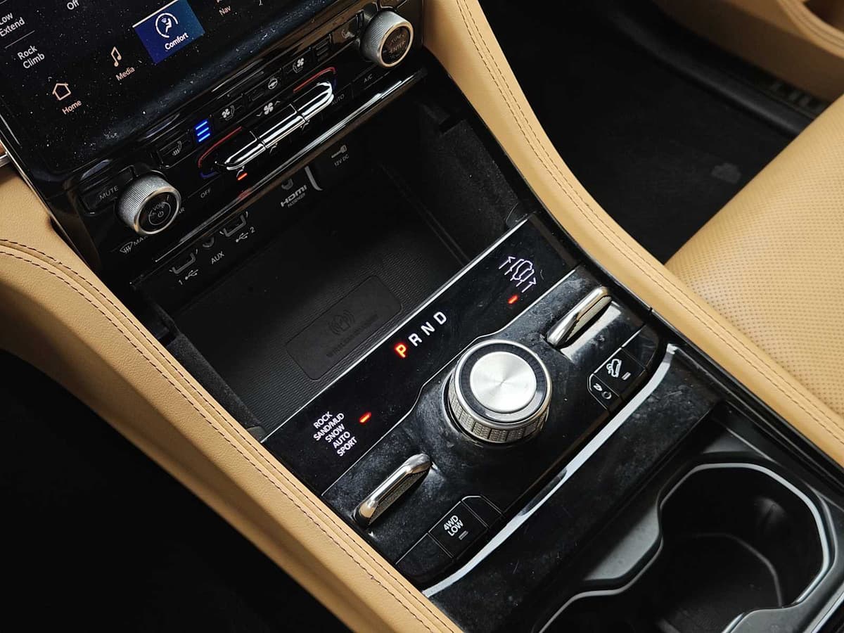 2022 Jeep Grand Cherokee L - Image 20