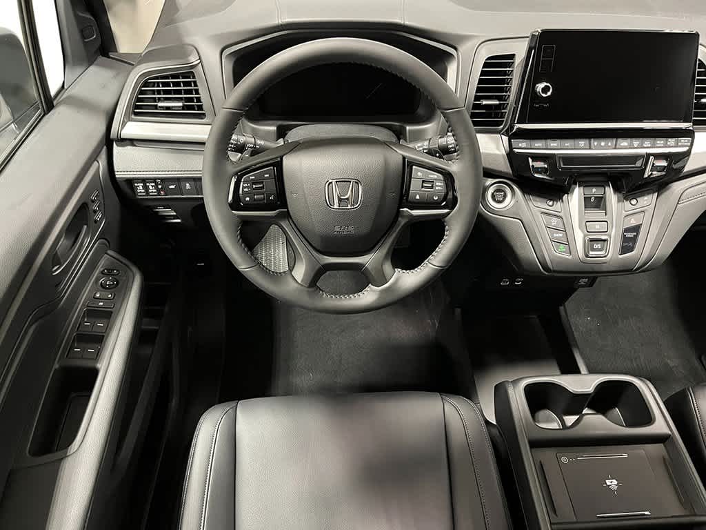 2026 Honda Odyssey - Image 15