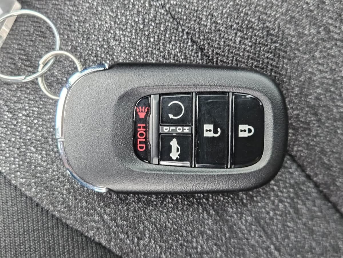 2025 Honda Accord Hybrid - Image 27