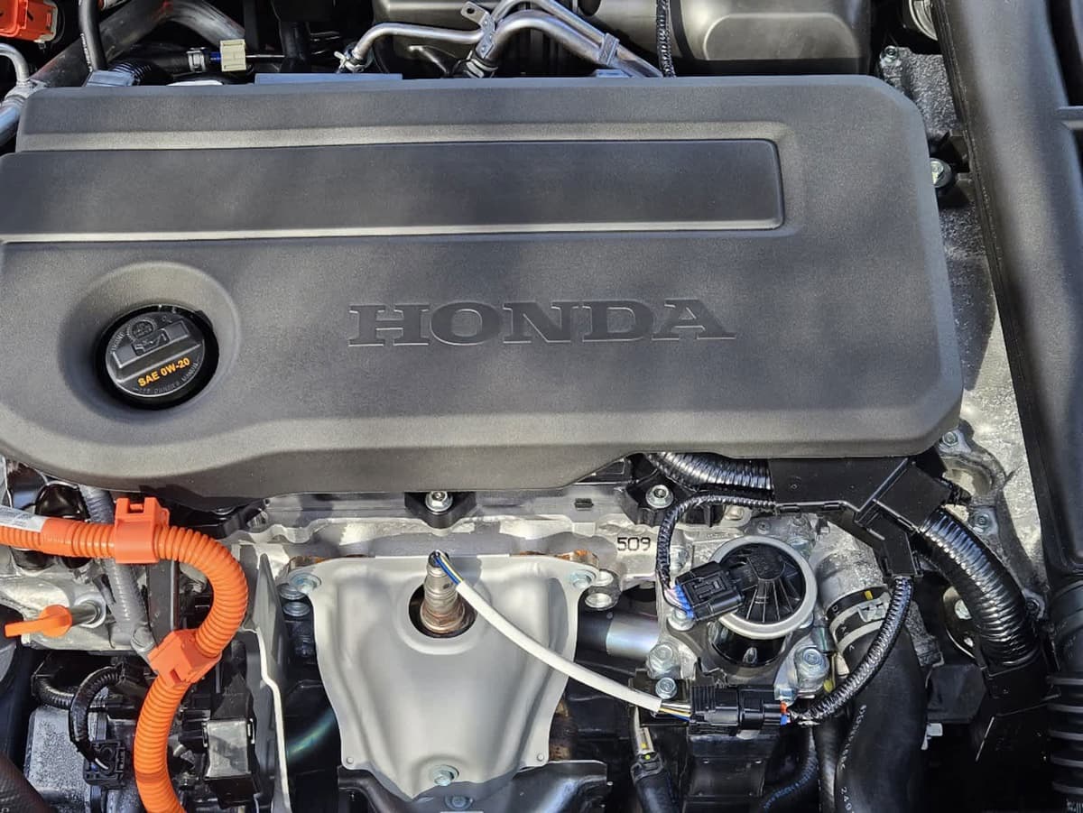 2025 Honda Civic Hybrid - Image 10