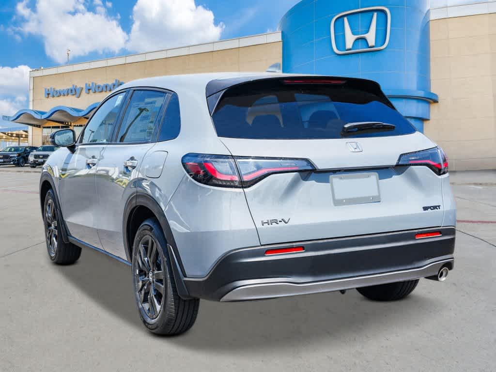 2027 Honda HR-V - Image 2