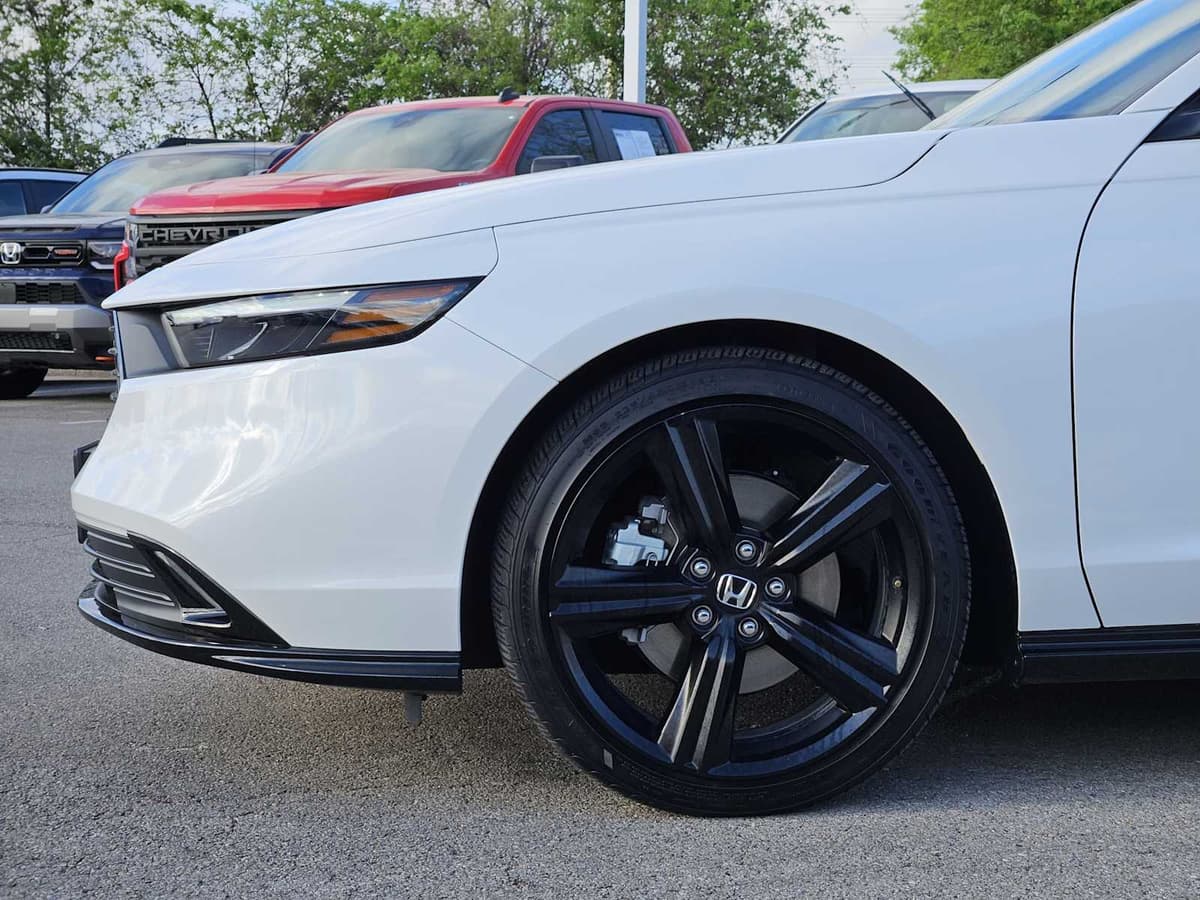 2025 Honda Accord - Image 8