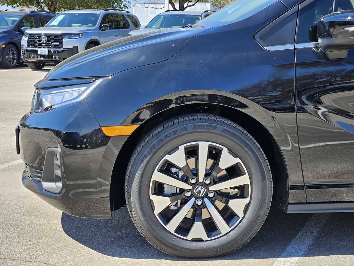 2026 Honda Odyssey - Image 7