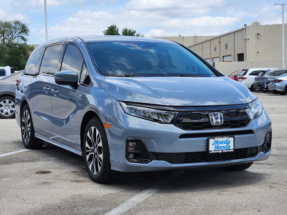 2026 Honda Odyssey - Image 3