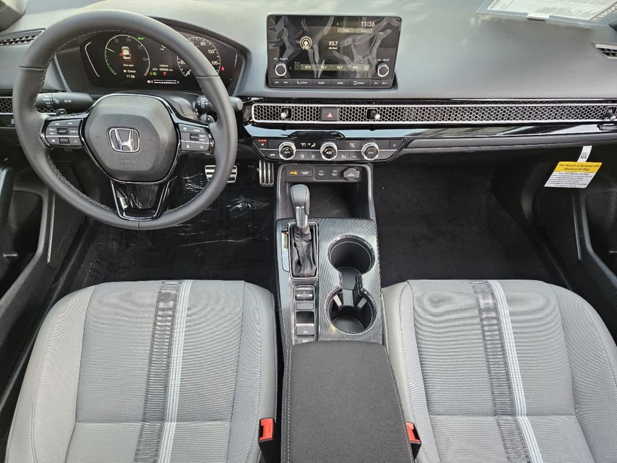 2025 Honda Civic Hybrid - Image 19