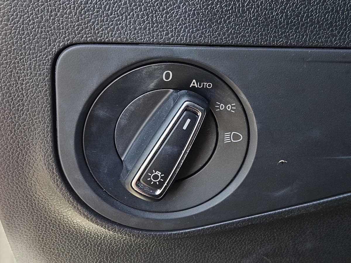 2023 Volkswagen Tiguan - Image 22