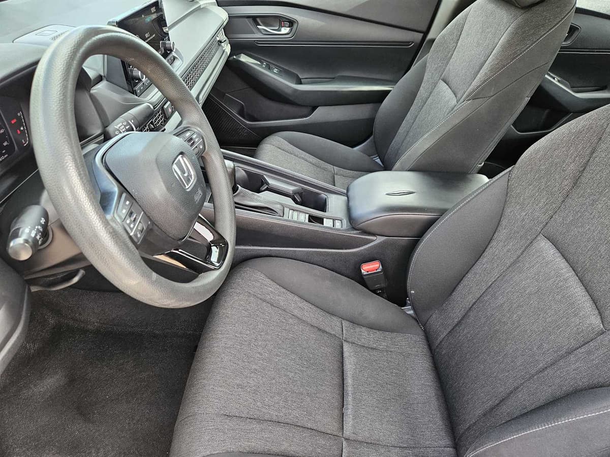 2023 Honda Accord - Image 12