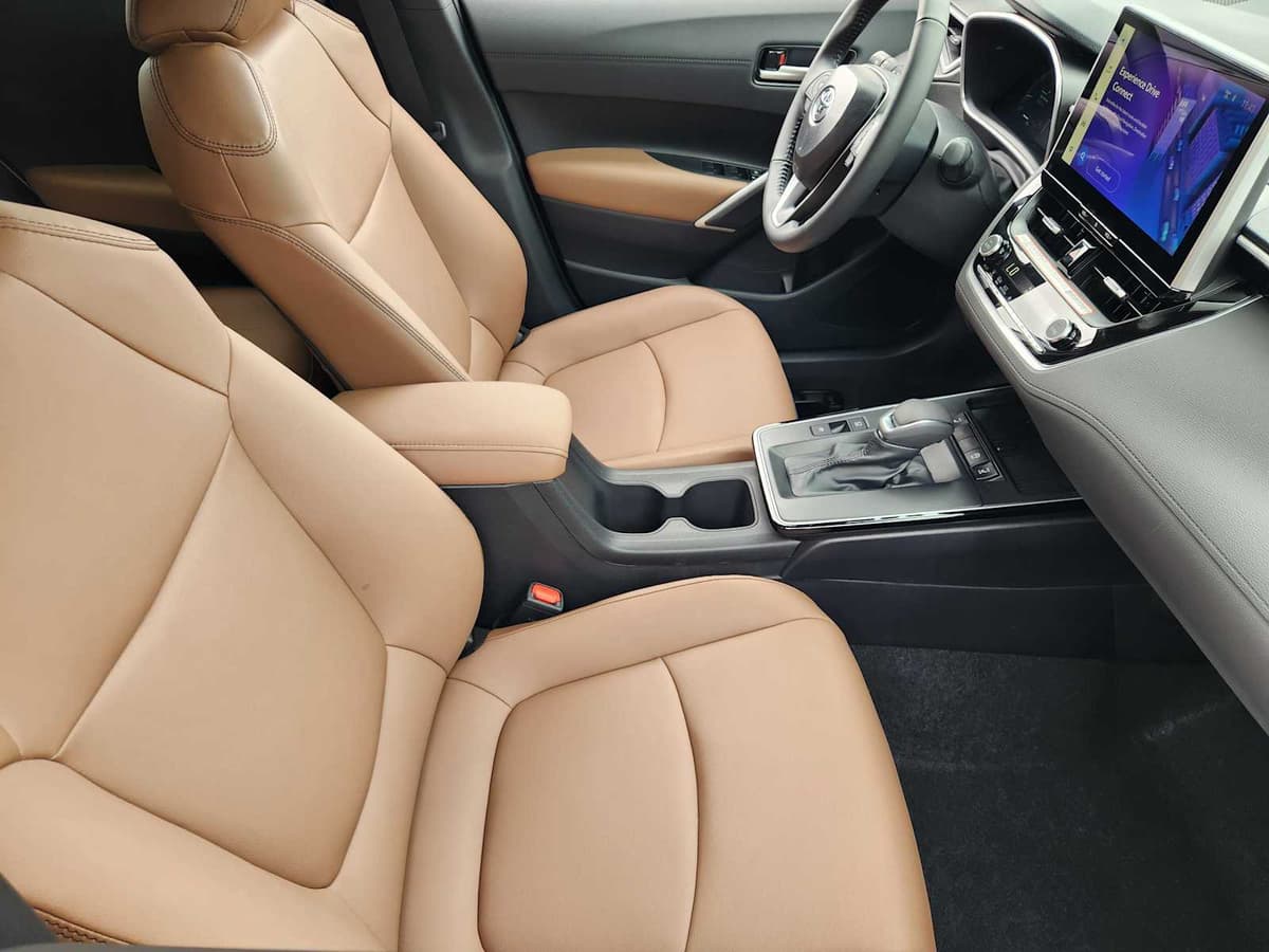 2026 Toyota Corolla Cross - Image 14