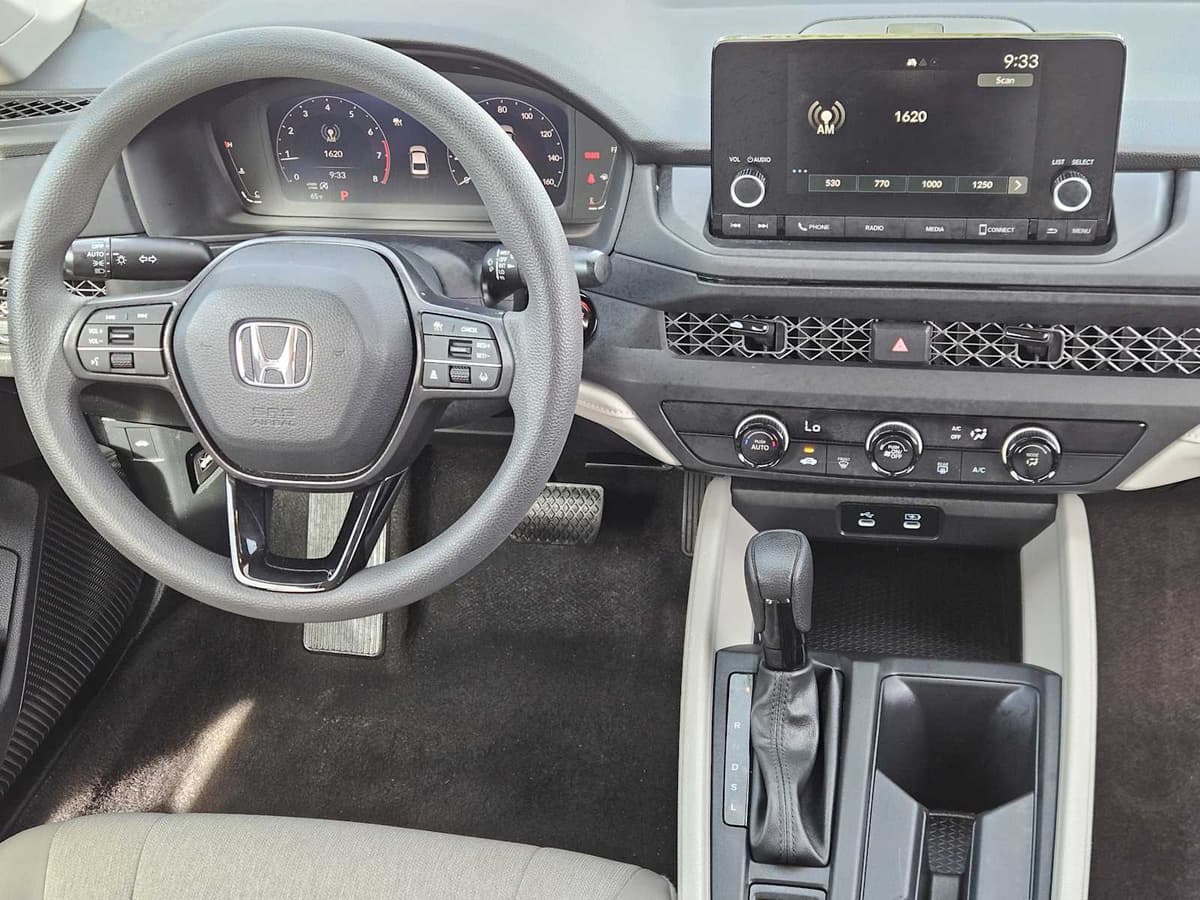 2023 Honda Accord - Image 24