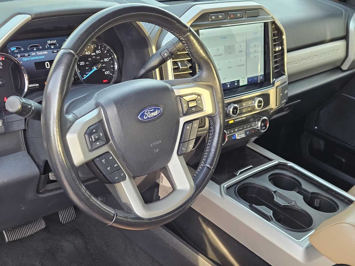 2022 Ford Super Duty F-250 SRW - Image 2