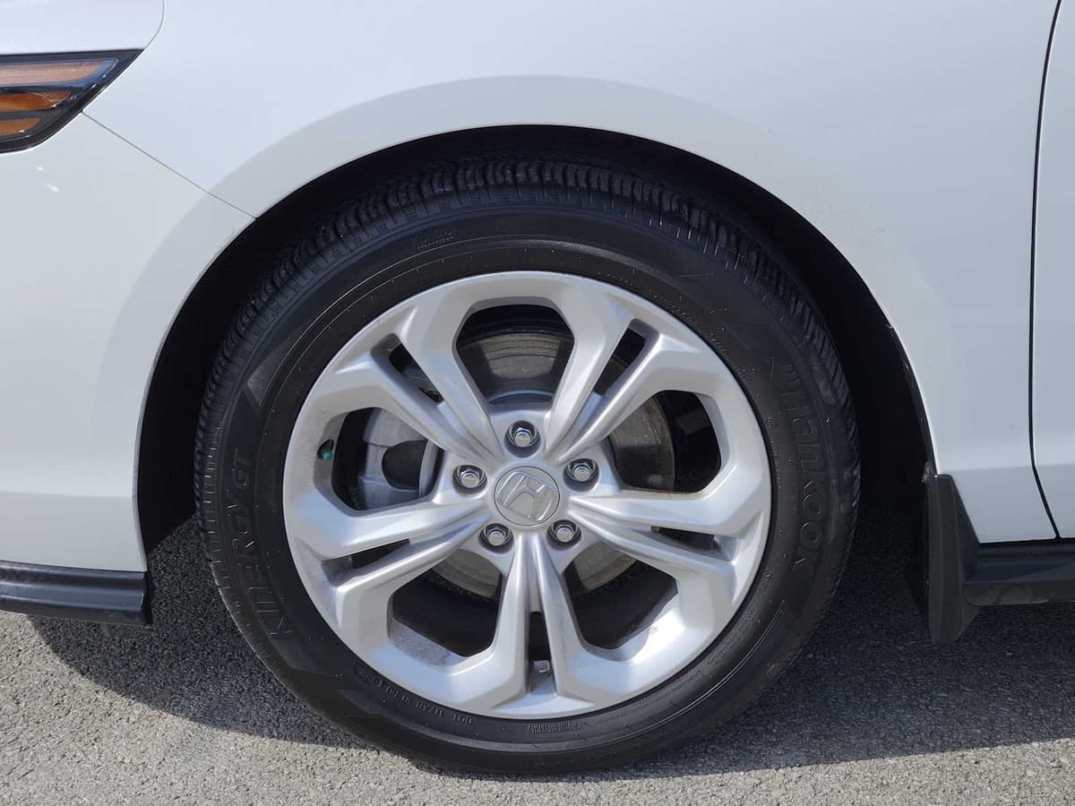 2023 Honda Accord - Image 9